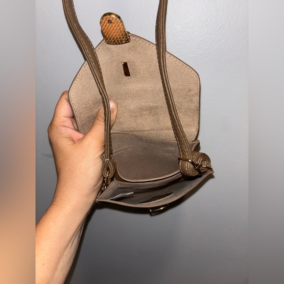 Tory Burch Brown Pebble Leather Crossbody Bag - Picture 5 of 6